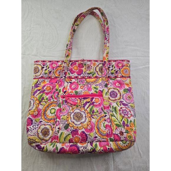 Vera Bradley 'Get Carried Away' large tote bag - Picture 6 of 9